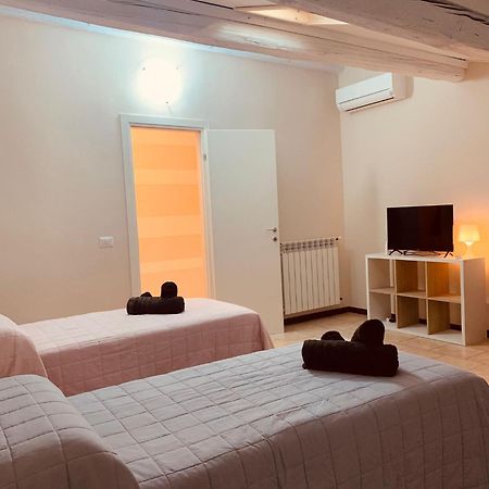 Appartement Casa Amelie à Peschiera del Garda Extérieur photo